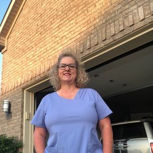 Meet your Posher, Lori